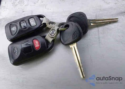 2013 Hyundai Elantra Gls z USA, uszkodzony, nr VIN KMHDH4AE6DU939577